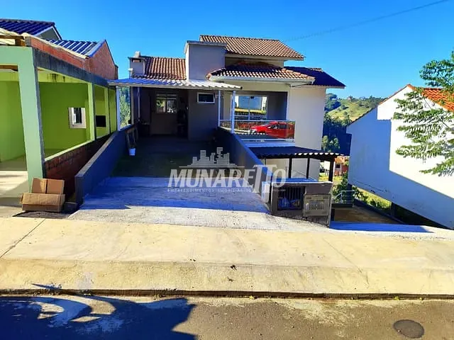 Apartamento com 70m² 3 quartos e 1 banheiro, à venda, no bairro Sintrial em Concórdia