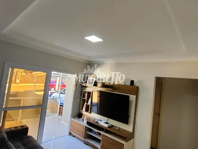 Apartamento com 70m² 3 quartos e 1 banheiro, à venda, no bairro Sintrial em Concórdia