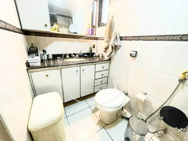 Apartamento com 142m² 4 quartos e 3 banheiros, à venda, no bairro Moema em São Paulo