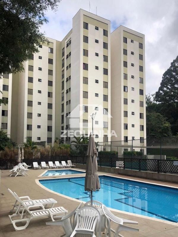 Apartamento para alugar com 2 quartos, 57m² - Foto 1