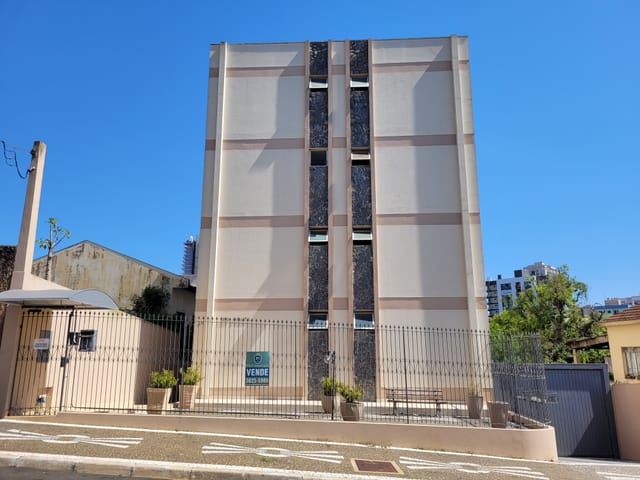 Apartamento com 147m² 3 quartos e 2 banheiros, à venda, no bairro Centro em Ponta Grossa