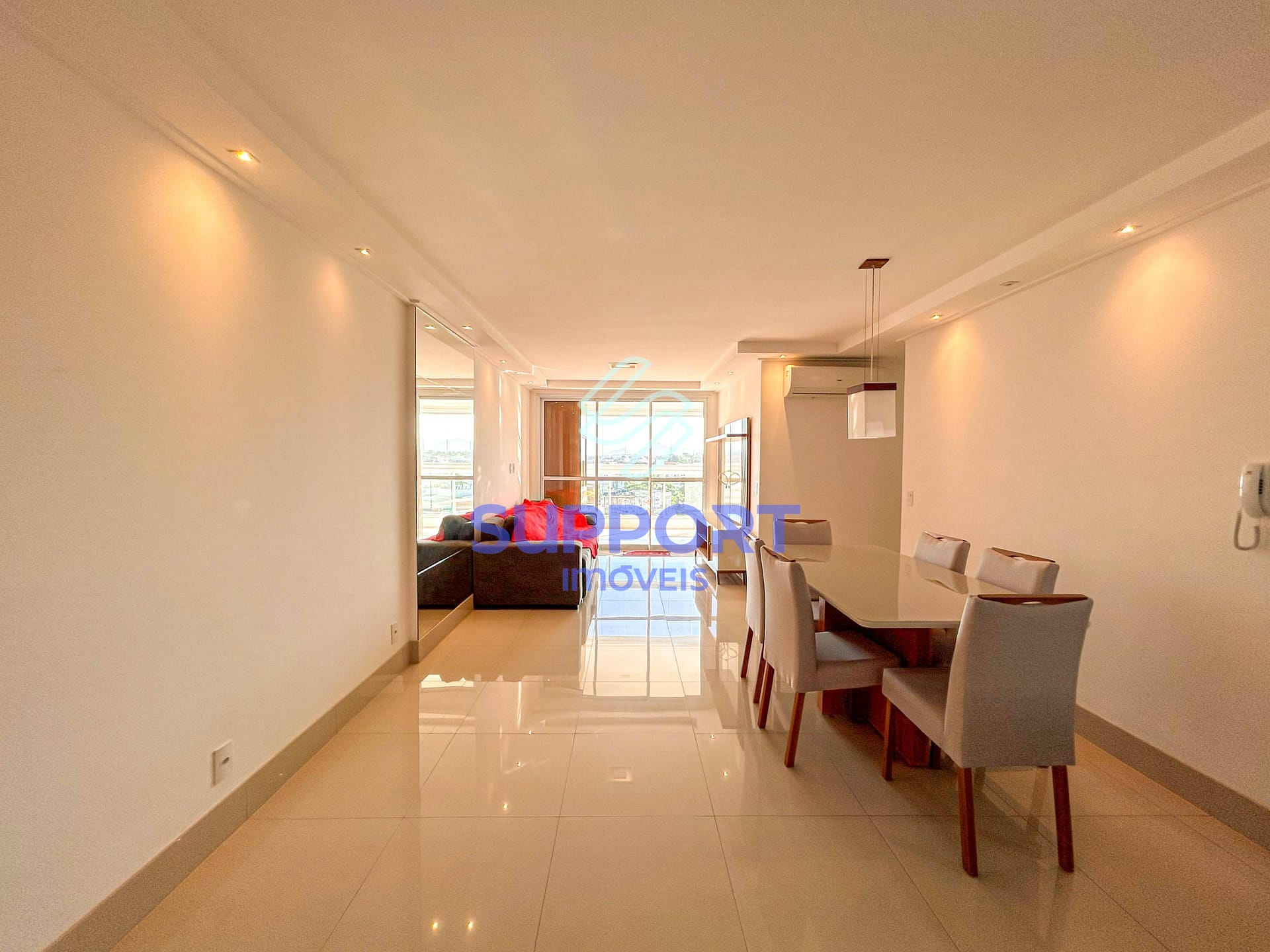 Apartamento à venda com 3 quartos, 100m² - Foto 2