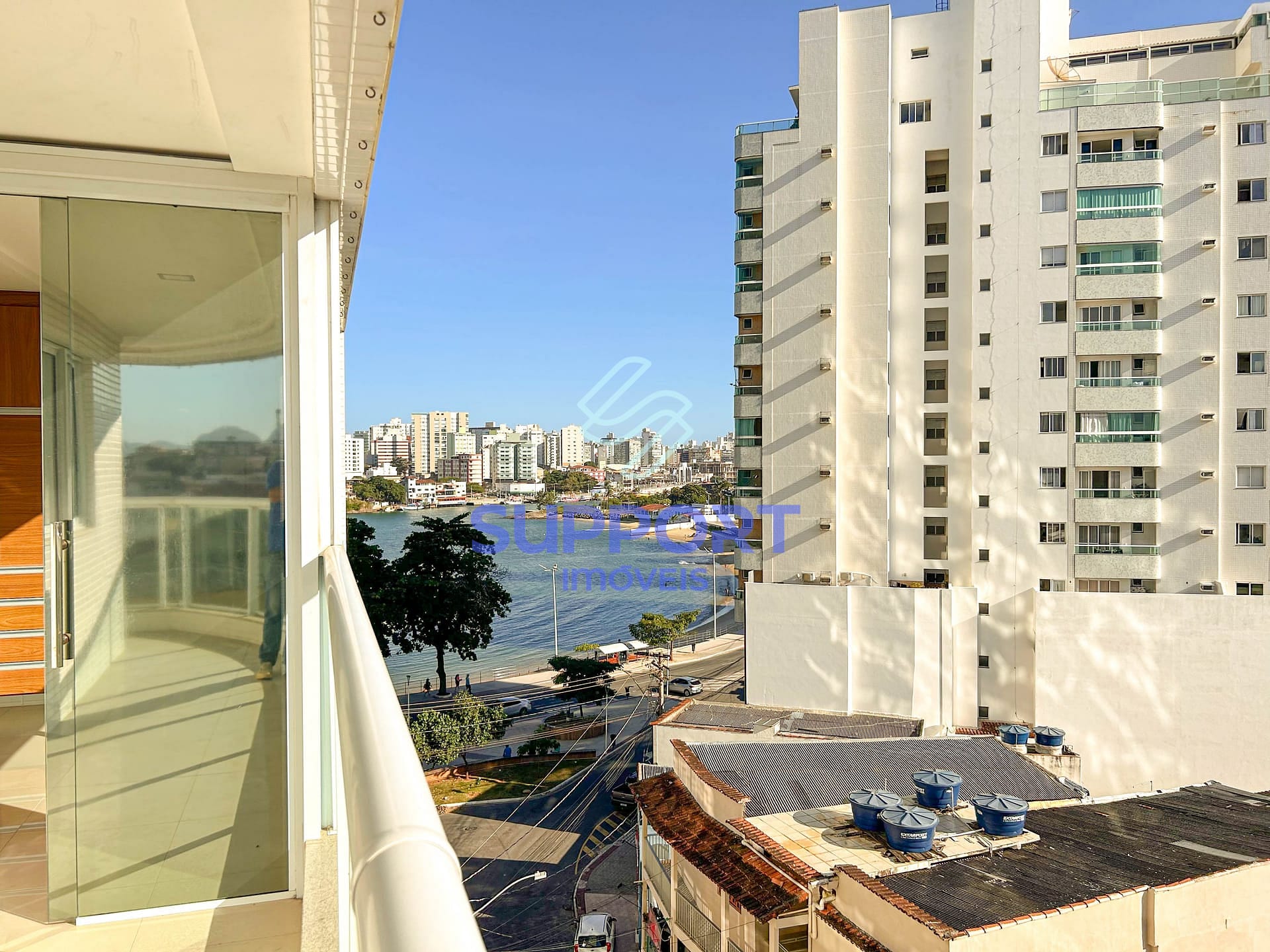 Apartamento à venda com 3 quartos, 100m² - Foto 1