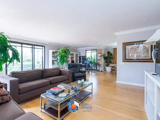 Apartamento com 260m² 4 quartos e 5 banheiros, à venda, no bairro Vila Progredior em São Paulo