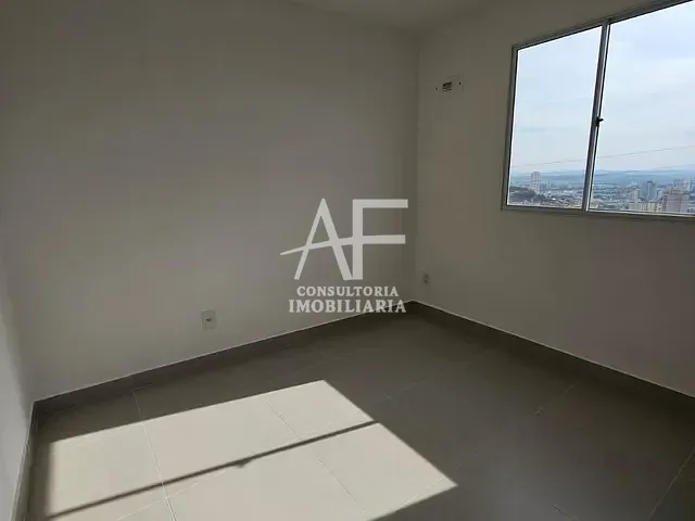 Apartamento 2 quartos e 1 banheiro, à venda, no bairro Vila Nova Aliança em Jacareí