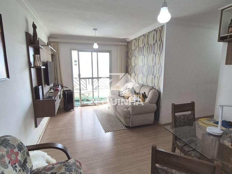 Apartamento à venda com 3 quartos, 70m² - Foto 1