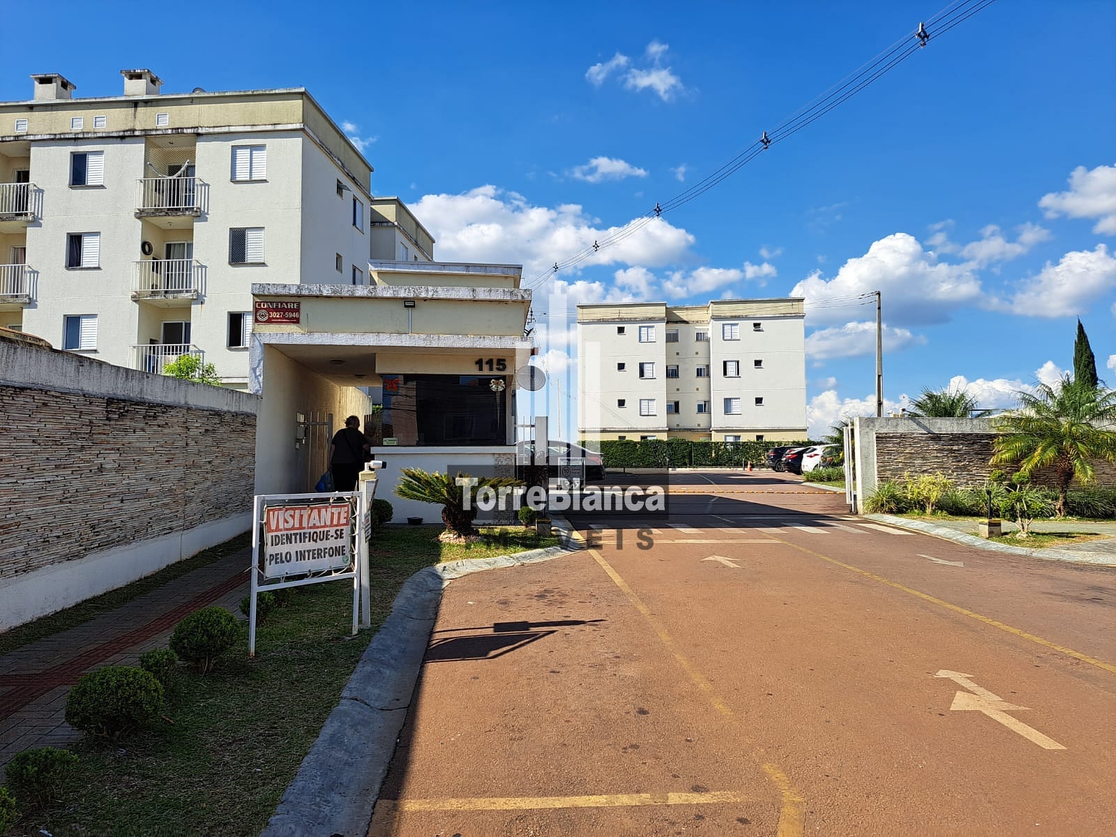 Apartamento à venda com 3 quartos, 65m² - Foto 2