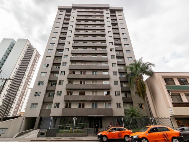 Apartamento 1 quarto e 1 banheiro, à venda, no bairro Centro em Curitiba
