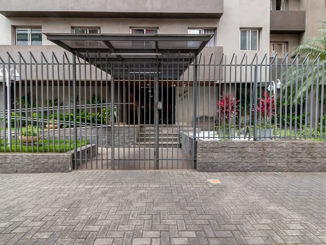 Apartamento 1 quarto e 1 banheiro, à venda, no bairro Centro em Curitiba