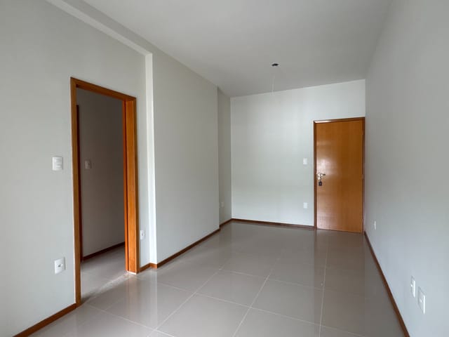 Apartamento 2 quartos e 2 banheiros, à venda, no bairro São Mateus em Juiz de Fora