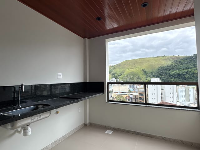Apartamento 2 quartos e 2 banheiros, à venda, no bairro São Mateus em Juiz de Fora