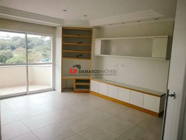 Apartamento à venda, no bairro Vila Valparaíso em Santo André