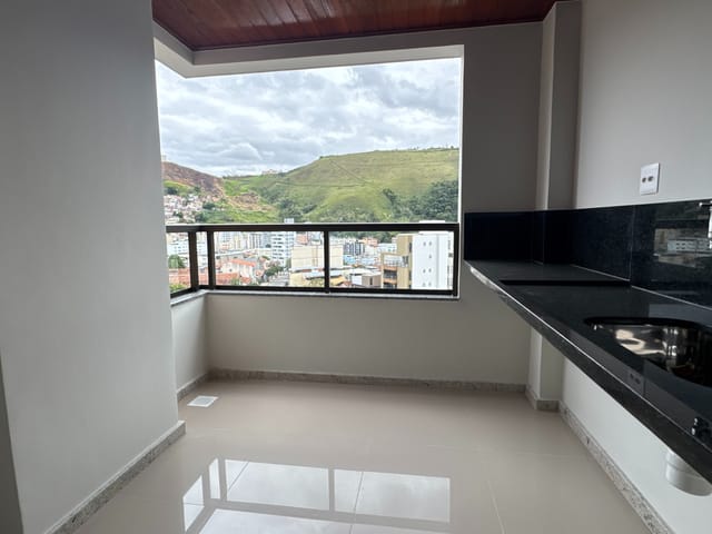 Apartamento 2 quartos e 1 banheiro, à venda, no bairro São Mateus em Juiz de Fora