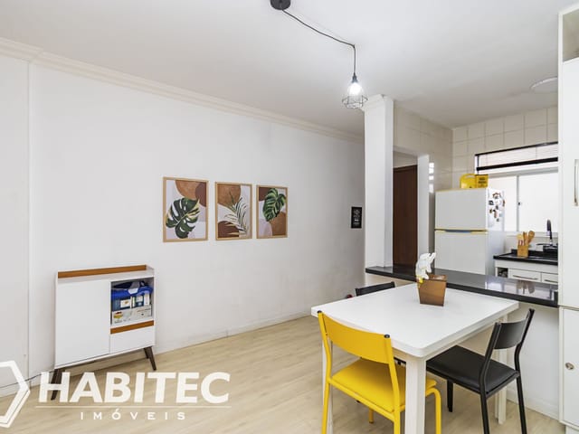 Apartamento 1 quarto e 1 banheiro, à venda, no bairro Centro em Curitiba