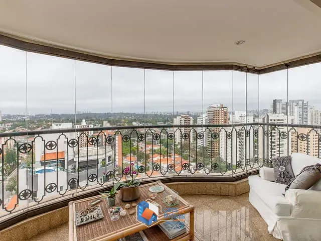 Apartamento com 280m² 4 quartos e 6 banheiros, à venda, no bairro Campo Belo em São Paulo