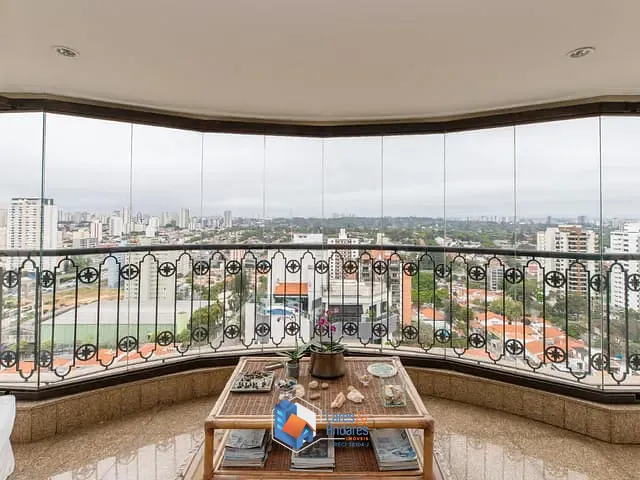 Apartamento com 280m² 4 quartos e 6 banheiros, à venda, no bairro Campo Belo em São Paulo