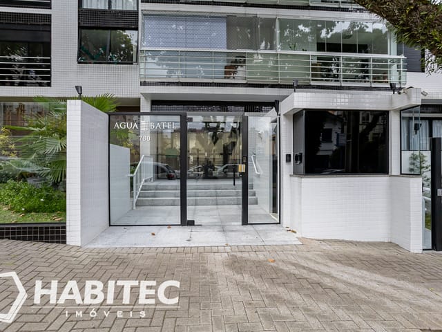 Apartamento 3 quartos e 2 banheiros, à venda, no bairro Água Verde em Curitiba