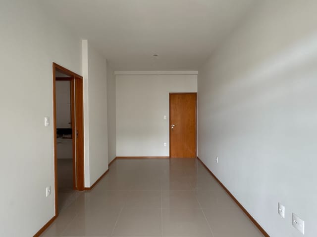 Apartamento 2 quartos e 1 banheiro, à venda, no bairro São Mateus em Juiz de Fora