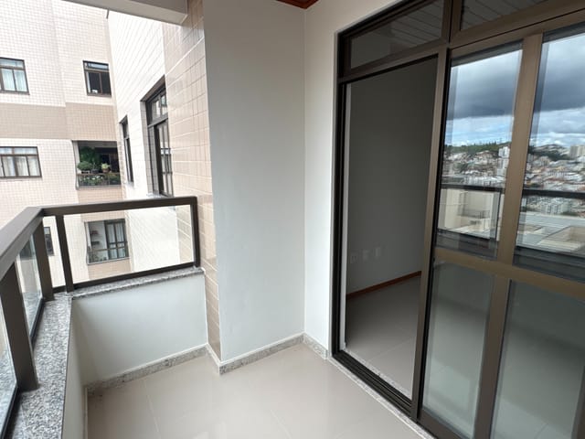 Apartamento 2 quartos e 1 banheiro, à venda, no bairro São Mateus em Juiz de Fora