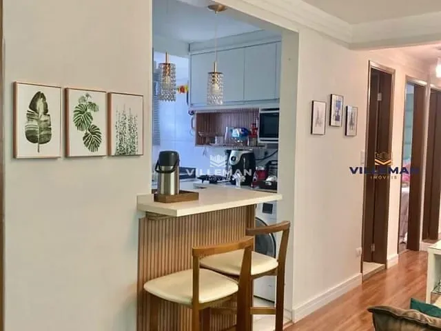 Apartamento 2 quartos e 1 banheiro, à venda, no bairro Vila Bosque em Maringá