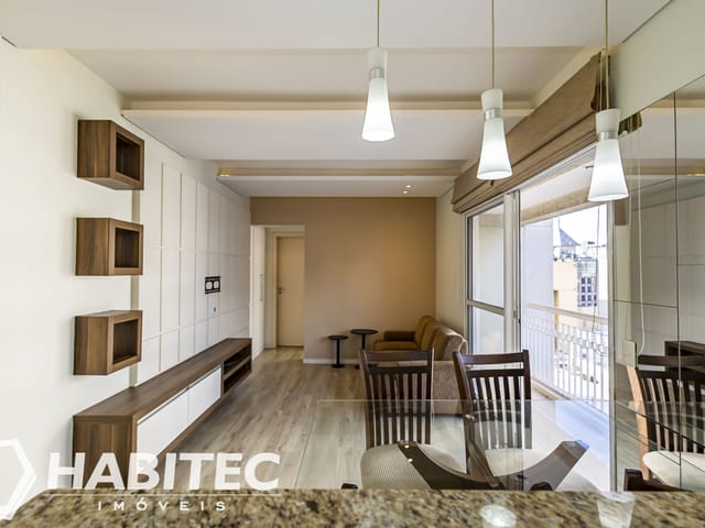 Apartamento 1 quarto e 1 banheiro, à venda, no bairro Centro em Curitiba