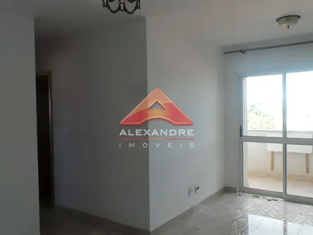 Apartamento com 76m² 3 quartos e 1 banheiro, para alugar, no bairro Vila Industrial em São José dos Campos