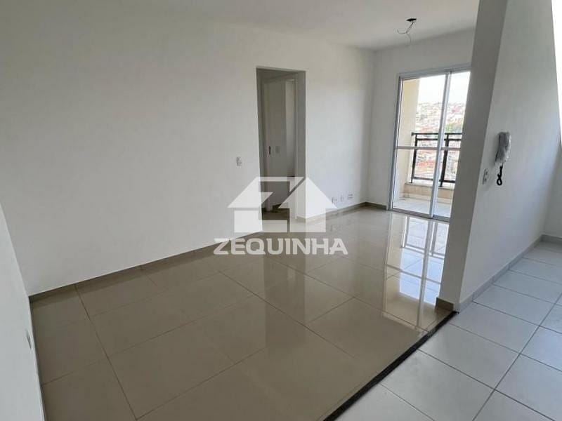 Apartamento à venda com 2 quartos, 50m² - Foto 4