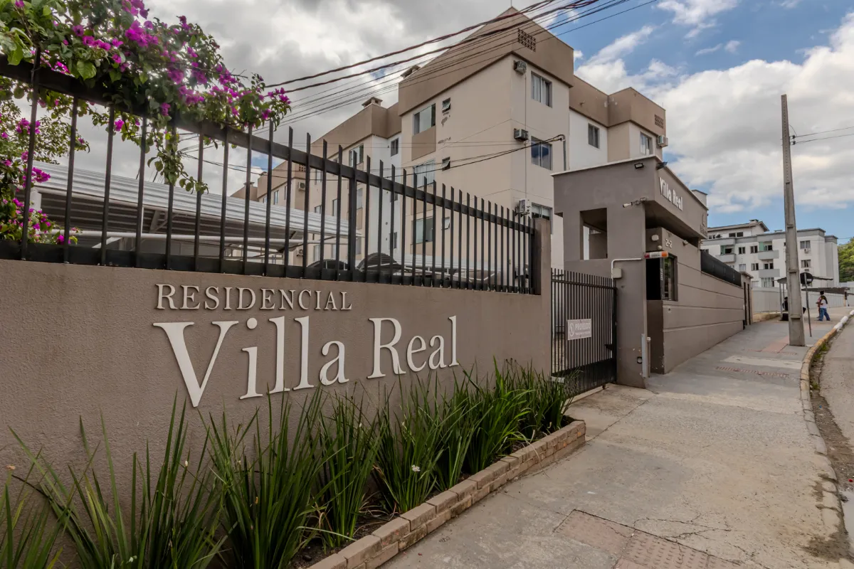 Apartamento para venda em Espinheiros com 2 quartos, 54m²