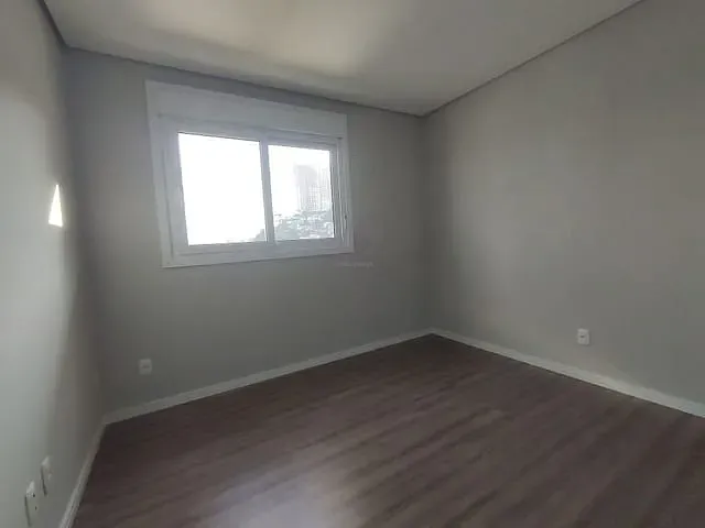 Apartamento 3 quartos e 1 banheiro, à venda, no bairro Nossa Senhora de Lourdes em Caxias do Sul