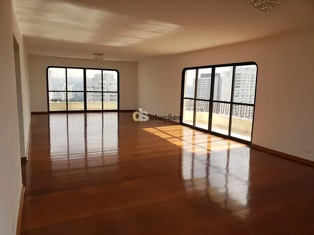 Cobertura / Penthouse com 647m² 6 quartos e 7 banheiros, à venda ou para alugar, no bairro Santo Amaro em São Paulo