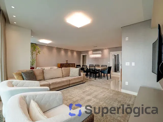 Apartamento com 393m² 4 quartos e 5 banheiros, à venda, no bairro Centro em Balneário Camboriú