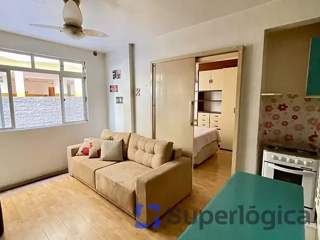 Apartamento 1 quarto e 1 banheiro, à venda, no bairro Centro em Balneário Camboriú