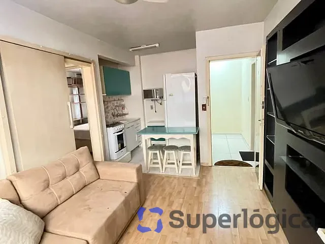 Apartamento 1 quarto e 1 banheiro, à venda, no bairro Centro em Balneário Camboriú
