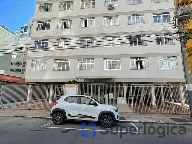 Apartamento 1 quarto e 1 banheiro, à venda, no bairro Centro em Balneário Camboriú