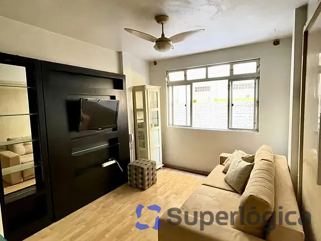 Apartamento 1 quarto e 1 banheiro, à venda, no bairro Centro em Balneário Camboriú