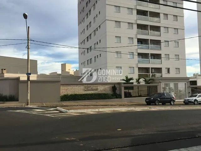 Apartamento 3 quartos e 2 banheiros, para alugar, no bairro Mercês em Uberaba