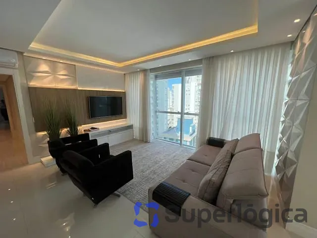 Apartamento 3 quartos e 4 banheiros, à venda, no bairro Centro em Balneário Camboriú