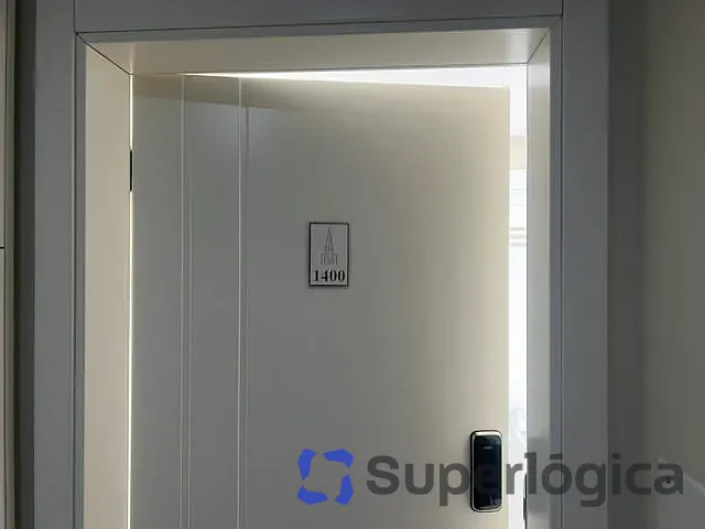Apartamento 3 quartos e 4 banheiros, à venda, no bairro Centro em Balneário Camboriú