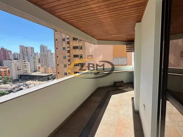 Apartamento com 212m² 3 quartos e 4 banheiros, à venda, no bairro Centro em Londrina