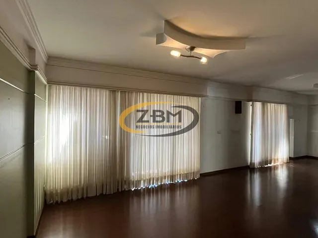 Apartamento com 212m² 3 quartos e 4 banheiros, à venda, no bairro Centro em Londrina