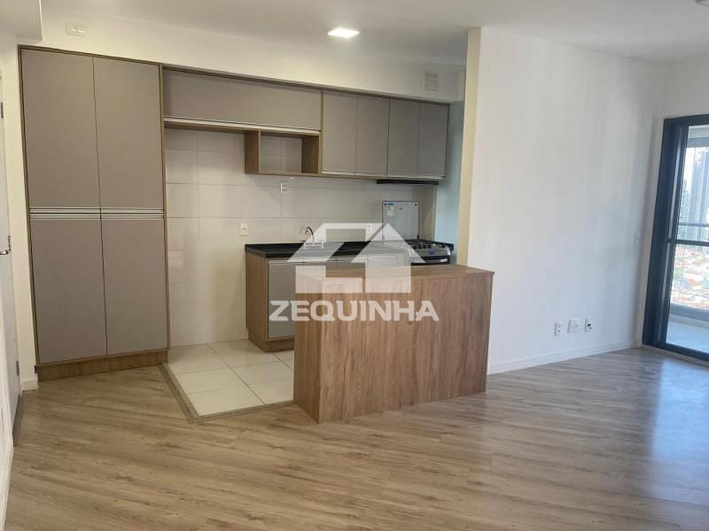 Apartamento para alugar com 3 quartos, 76m² - Foto 11