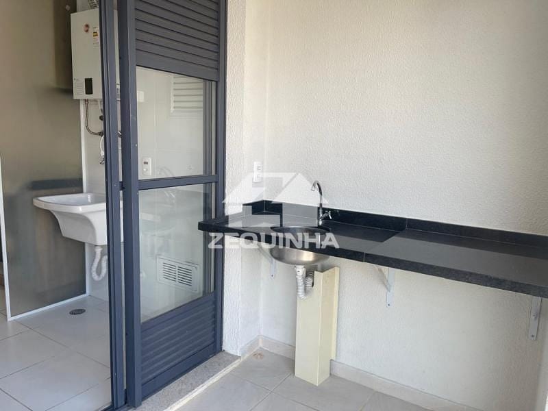 Apartamento para alugar com 3 quartos, 76m² - Foto 12