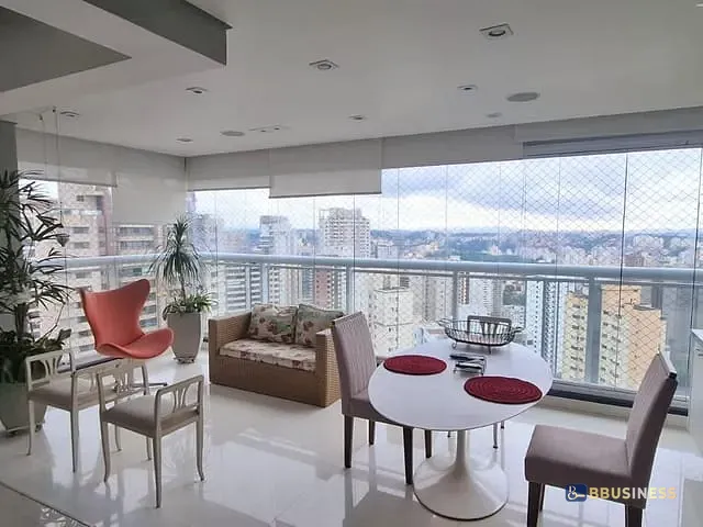 Apartamento com 186m² 3 quartos e 5 banheiros, à venda, no bairro Vila Suzana em São Paulo