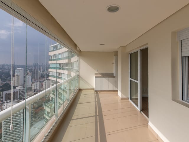 Foto do Apartamento - Apartamento tipo para venda em Pinheiros com 2 quartos, sendo 1 suíte, 71.5m² | Lares e Andares Imóveis