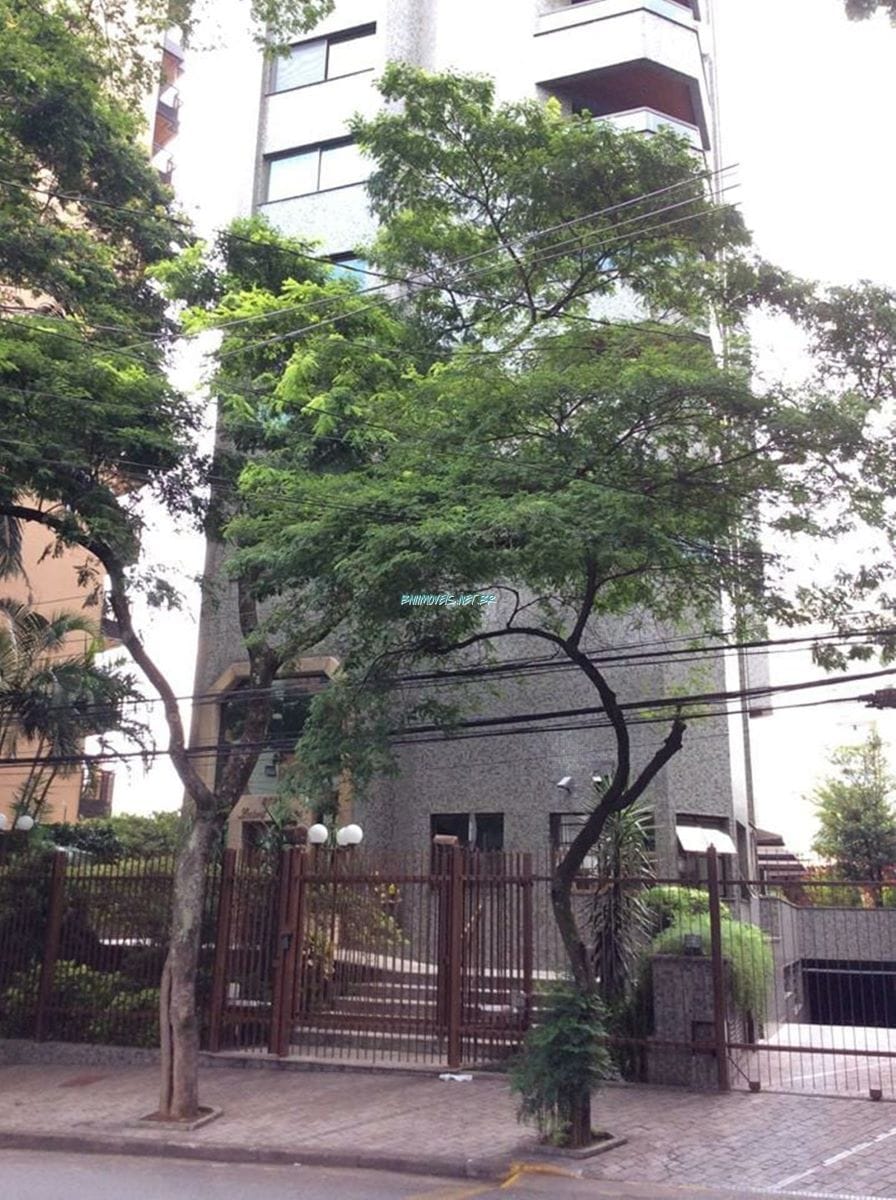 Apartamento à venda e aluguel com 4 quartos, 155m² - Foto 4