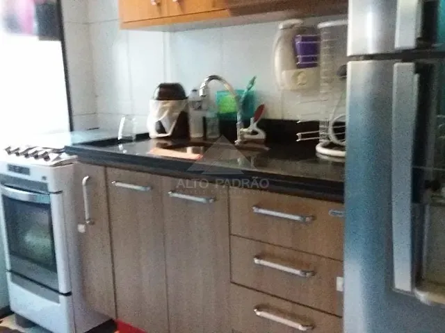 Apartamento 2 quartos e 1 banheiro, à venda, no bairro Parque São Vicente em Mauá