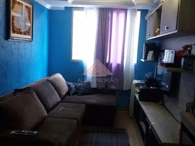 Apartamento 2 quartos e 1 banheiro, à venda, no bairro Parque São Vicente em Mauá
