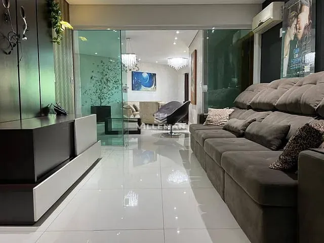 Apartamento com 377m² 4 quartos e 4 banheiros, à venda, no bairro Zona 01 em Maringá