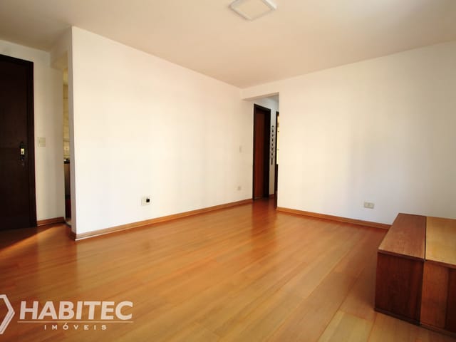 Apartamento 3 quartos e 1 banheiro, à venda, no bairro Jardim Botânico em Curitiba