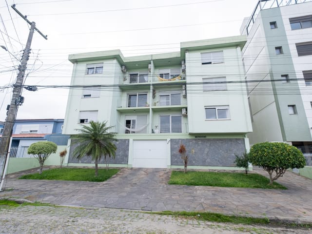 Apartamento 2 quartos e 1 banheiro, para alugar, no bairro Centro em Pelotas